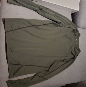 Underarmour cold gear fitted long sleeve, size adult xl, dark green